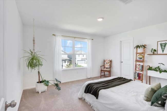 Building Photo - 25919 Chicory Dr