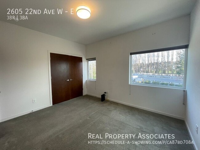 Building Photo - 2605 22nd Ave W