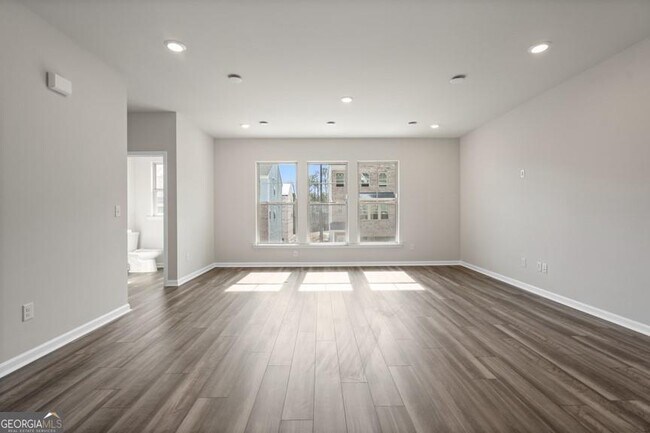 Building Photo - 225 Matson Run