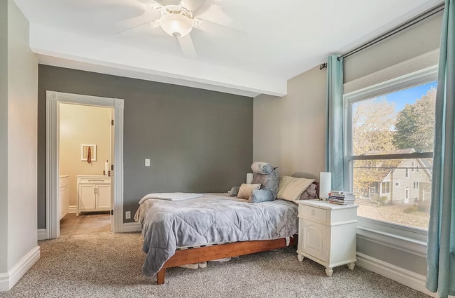 Building Photo - 1035 Jackson St NW