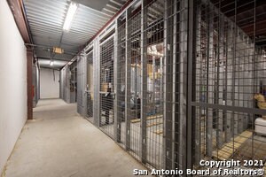 Building Photo - 1542 N Alamo St