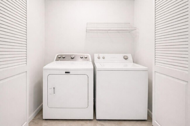 Building Photo - 6022 Dick Pond Rd