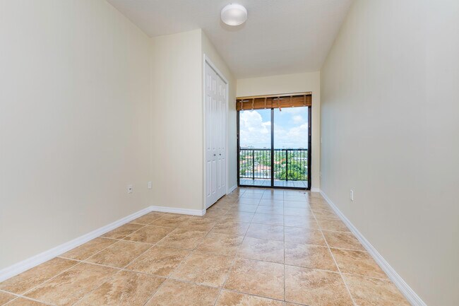 Building Photo - 1690 SW 27th Ave