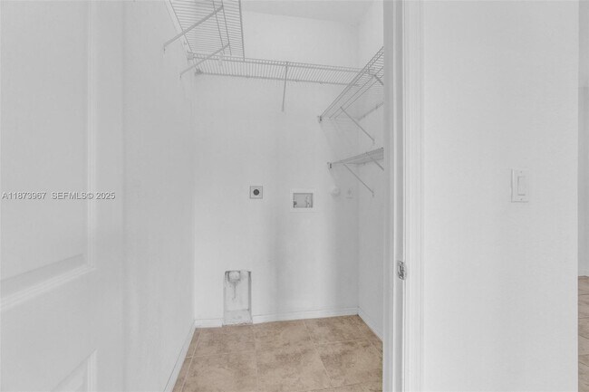 Building Photo - 11014 SW 237th Ln