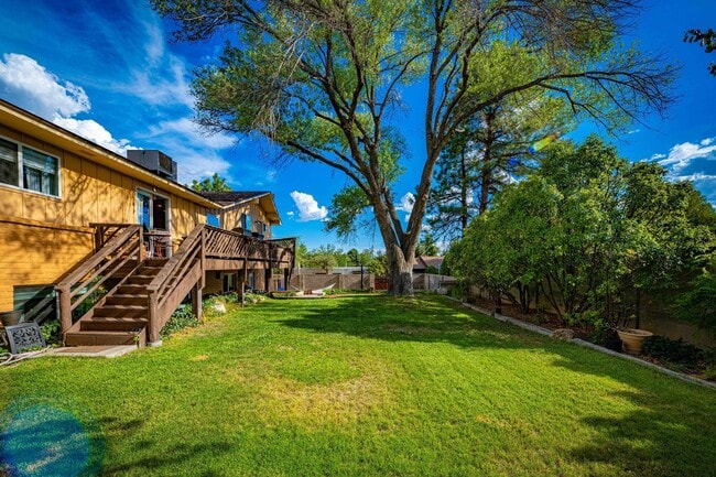 Building Photo - 3615 Horacio Ct NE