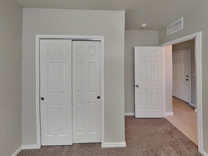 Building Photo - 1660 Aspen Ave