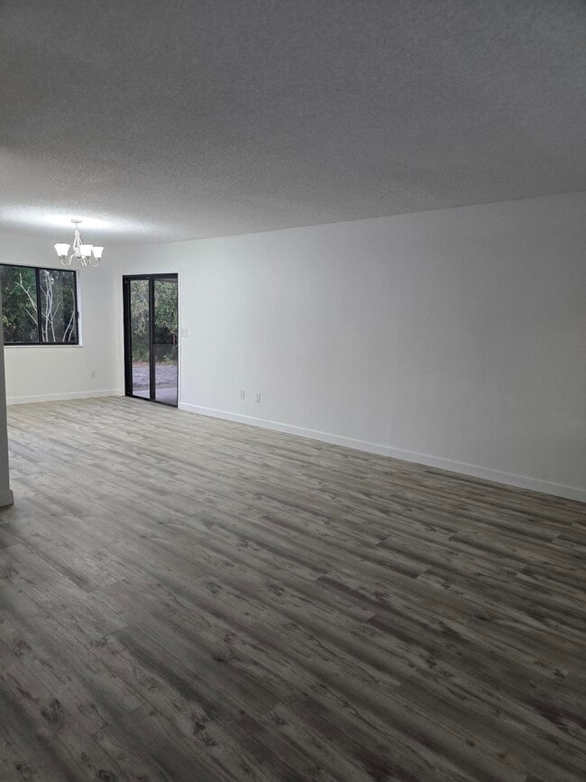 Building Photo - 1418 Paley Cir SE