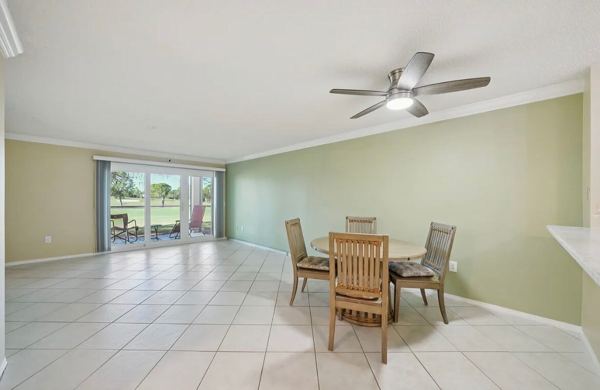 Building Photo - 2400 Feather Sound Dr