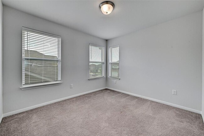 Building Photo - 6408 Owl Creek Ln