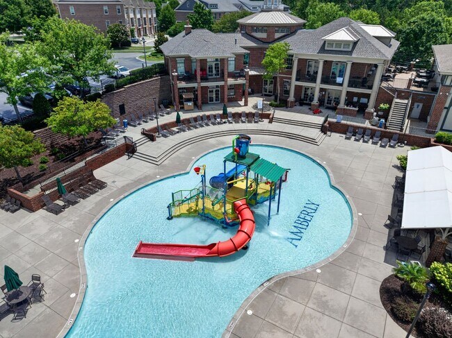 Building Photo - 4007 Jockey Club Circle