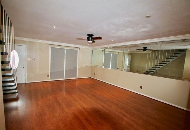 Building Photo - 8114 Fondren Rd