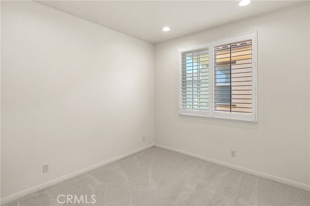 Building Photo - 421 Maravilla Ln