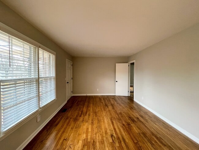 Building Photo - 615 Austin Dr NW