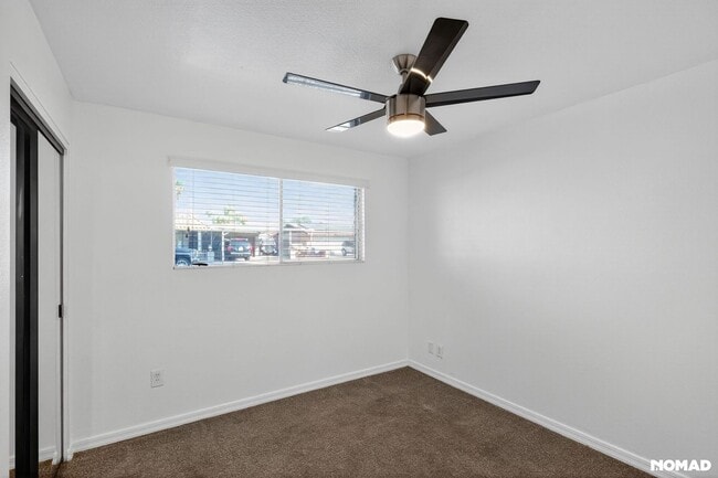 Building Photo - 3029 W Shaw Butte Dr