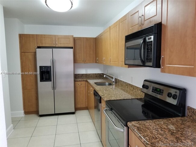 Building Photo - 401 69th St