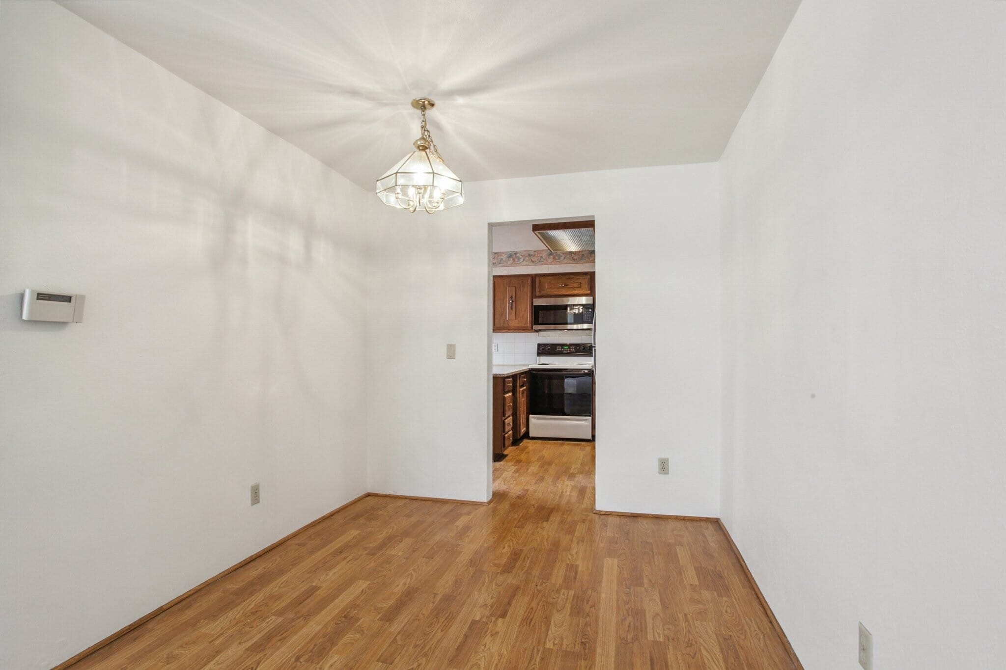 Building Photo - 1050 S Monaco Pky