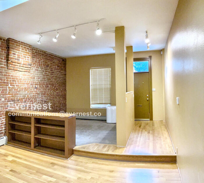 Building Photo - 2538 Kensing Ct