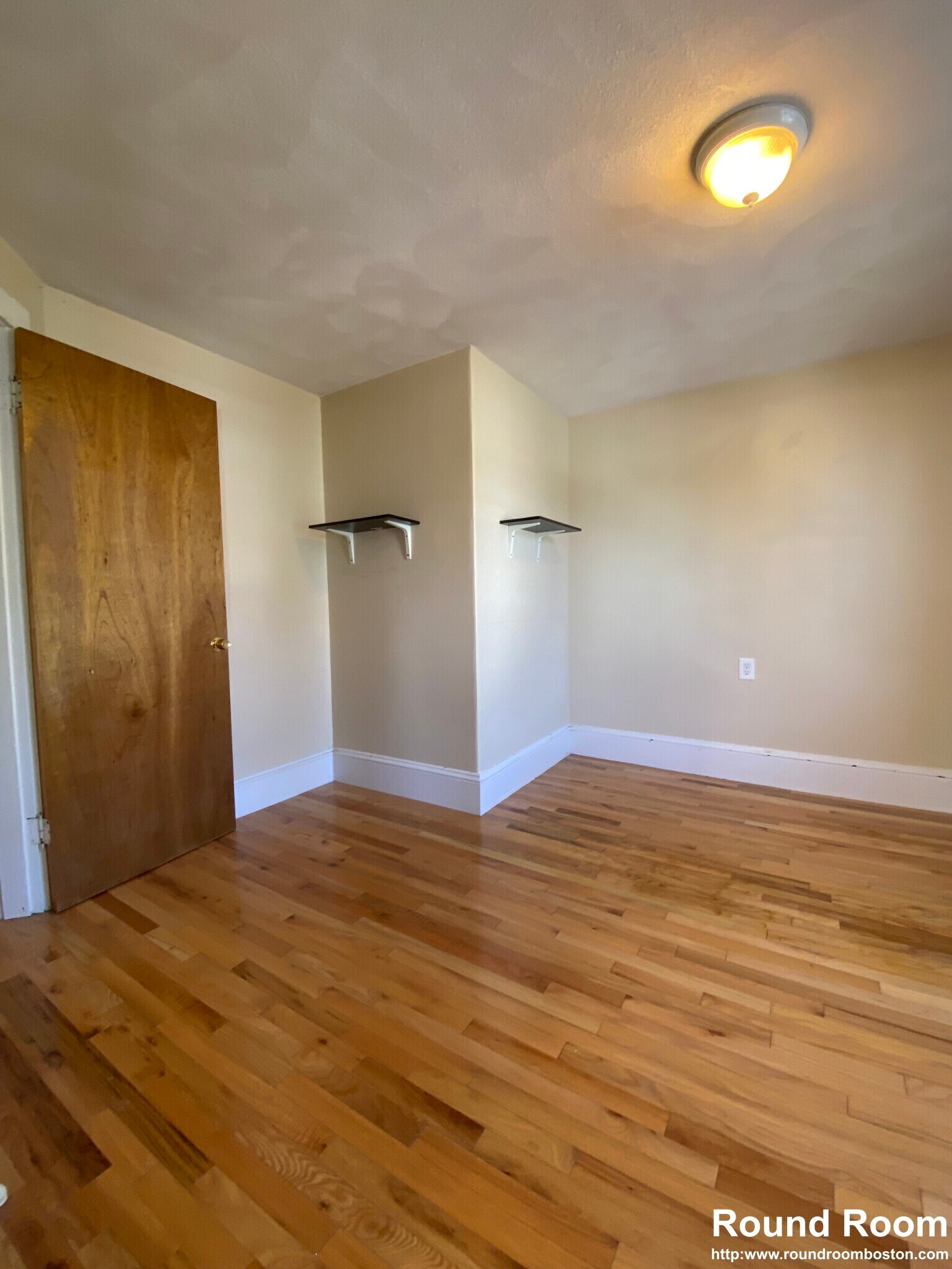 Building Photo - 51 Aldie St