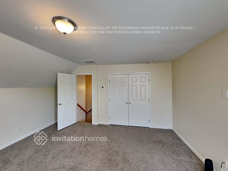 Building Photo - 2019 Southridge Dr