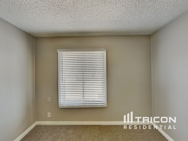 Building Photo - 5425 Addison Avenue Las Vegas NV