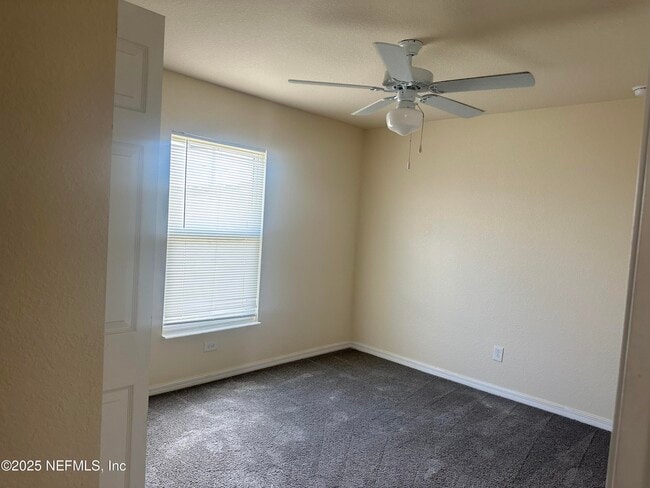 Building Photo - 1378 Sun Ln