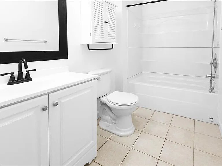 Building Photo - 2620 Cove Point Pl
