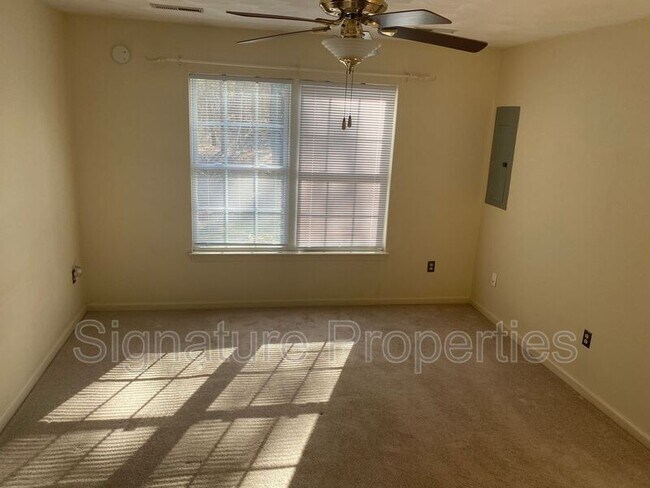 Building Photo - 442 Tinkerview Dr
