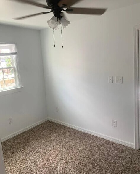 Building Photo - 1417 W Leigh St