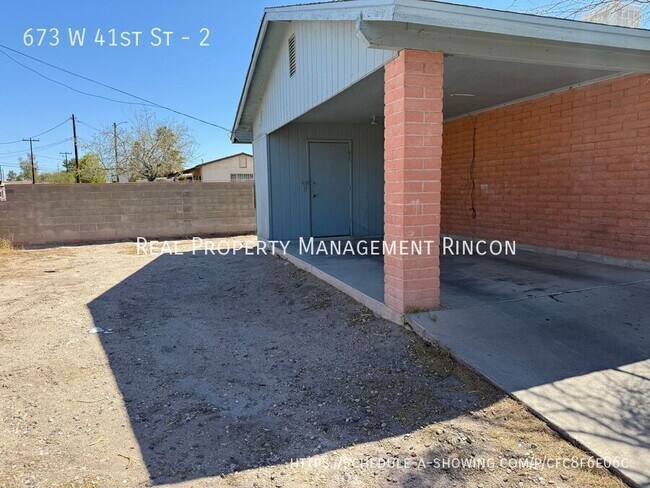 Building Photo - 673 W 41st St