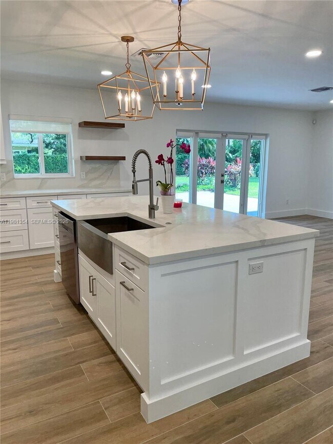 Building Photo - 10343 SW 114th St