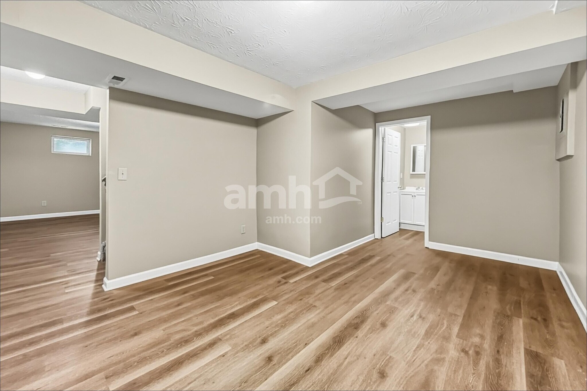 Building Photo - 5079 Rockdale Rd