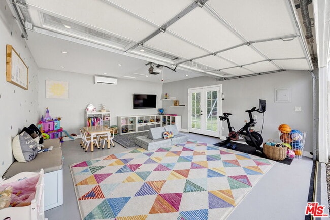 Building Photo - 4621 Allott Ave