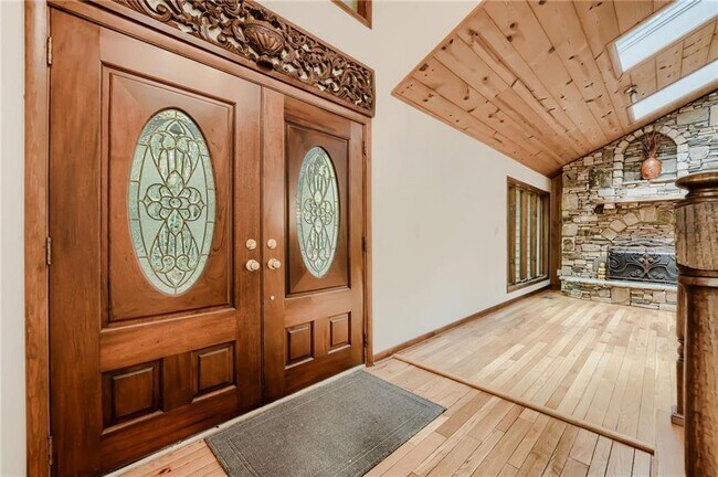 Building Photo - 570 Idlewood Dr NW