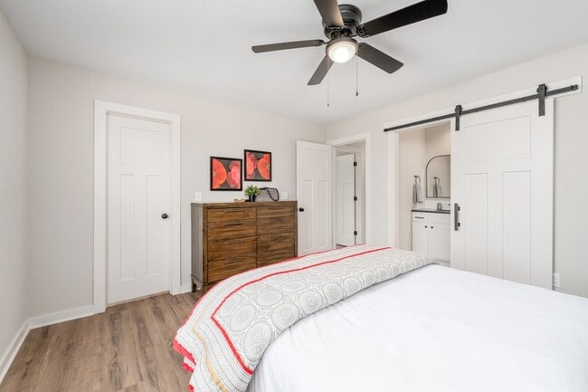 Building Photo - 2432 S Wheatland St