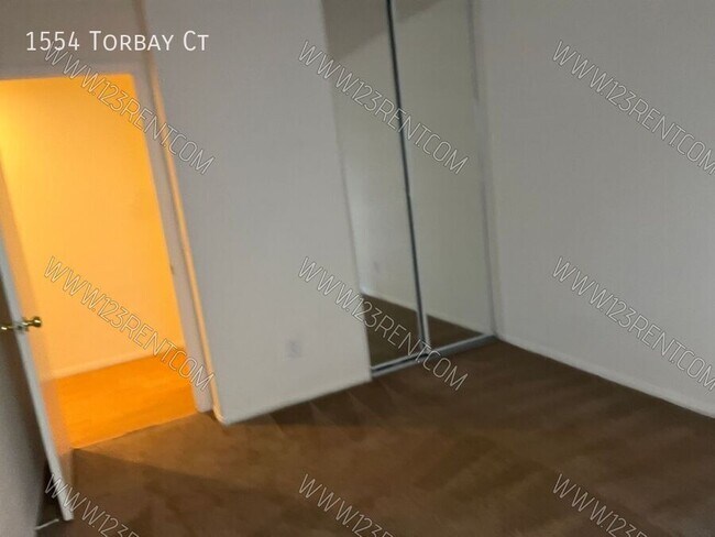 Building Photo - 1554 Torbay Ct