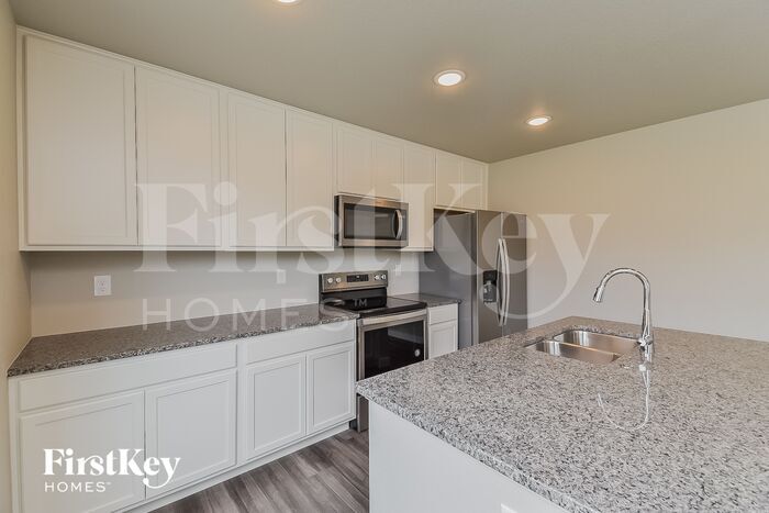 Building Photo - 10117 Luneth Dr
