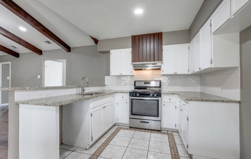 Building Photo - 6319 Stirrup Ln