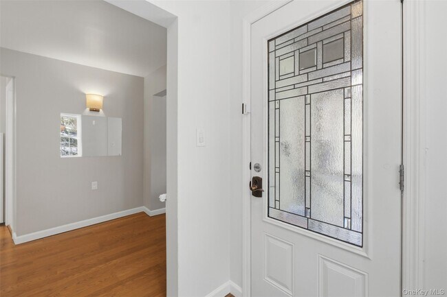 Building Photo - 265 Oakland Valley Rd