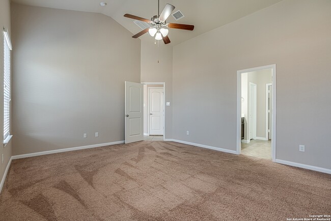 Building Photo - 2307 Clover Ridge
