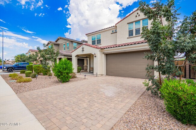 Building Photo - 5221 N 79th Dr