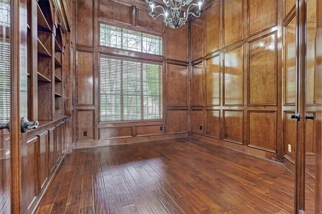 Building Photo - 23 Player Oaks Pl