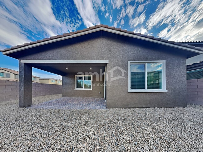Building Photo - 2666 Fierce Star Avenue