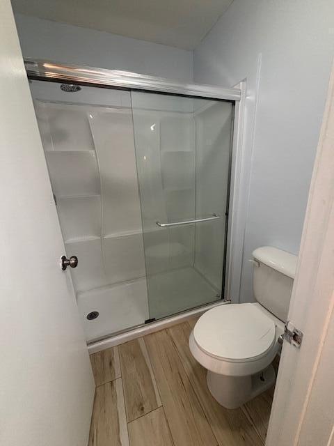 Building Photo - 350 Club Cir