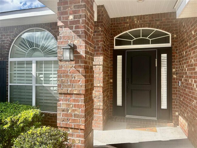 Building Photo - 6248 SW 48th Ave