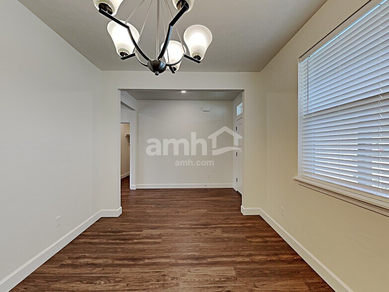 Building Photo - 175 E Sicily Dr