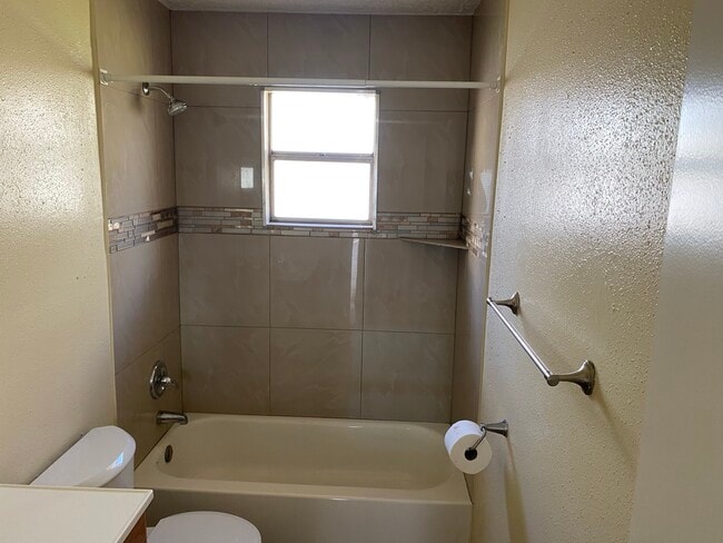 Building Photo - 2606 S Belgravia Dr