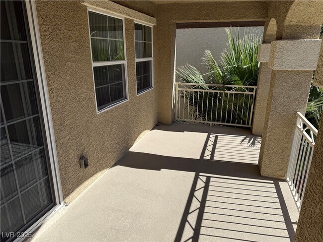 Building Photo - 10556 Gibbous Moon Dr