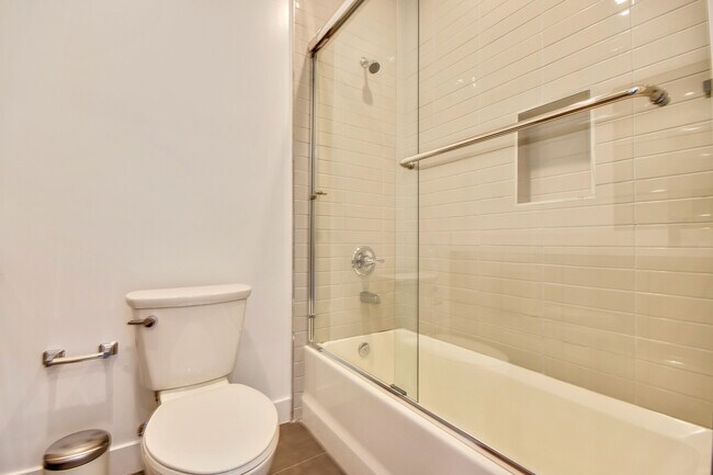 Building Photo - 132 S McCarty Dr