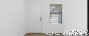 Building Photo - 1635 Knoll Rdg