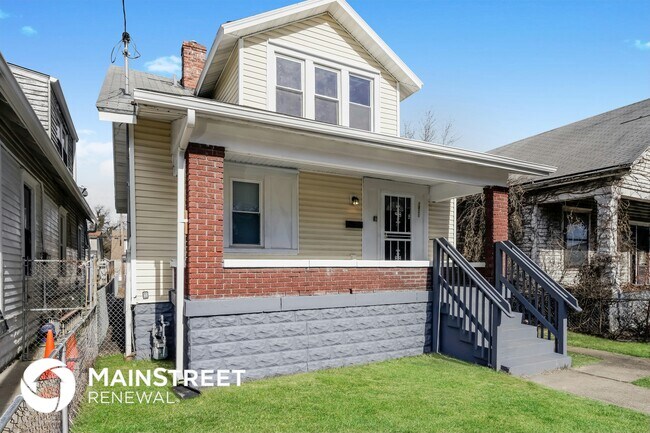 Building Photo - 1821 W Lee St